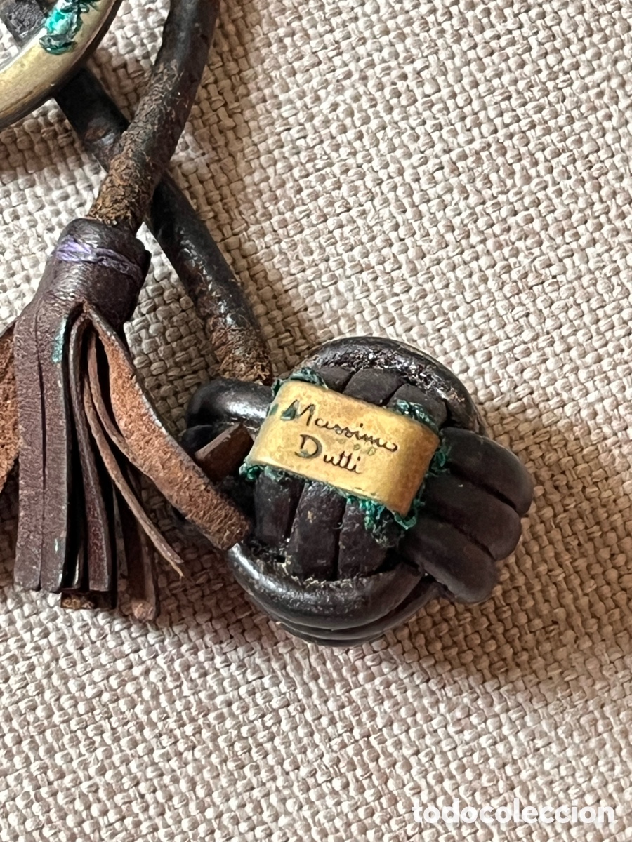 Coleccionismo de llaveros: Llavero Massimo Dutti de cuero marr&oacute;n con borla