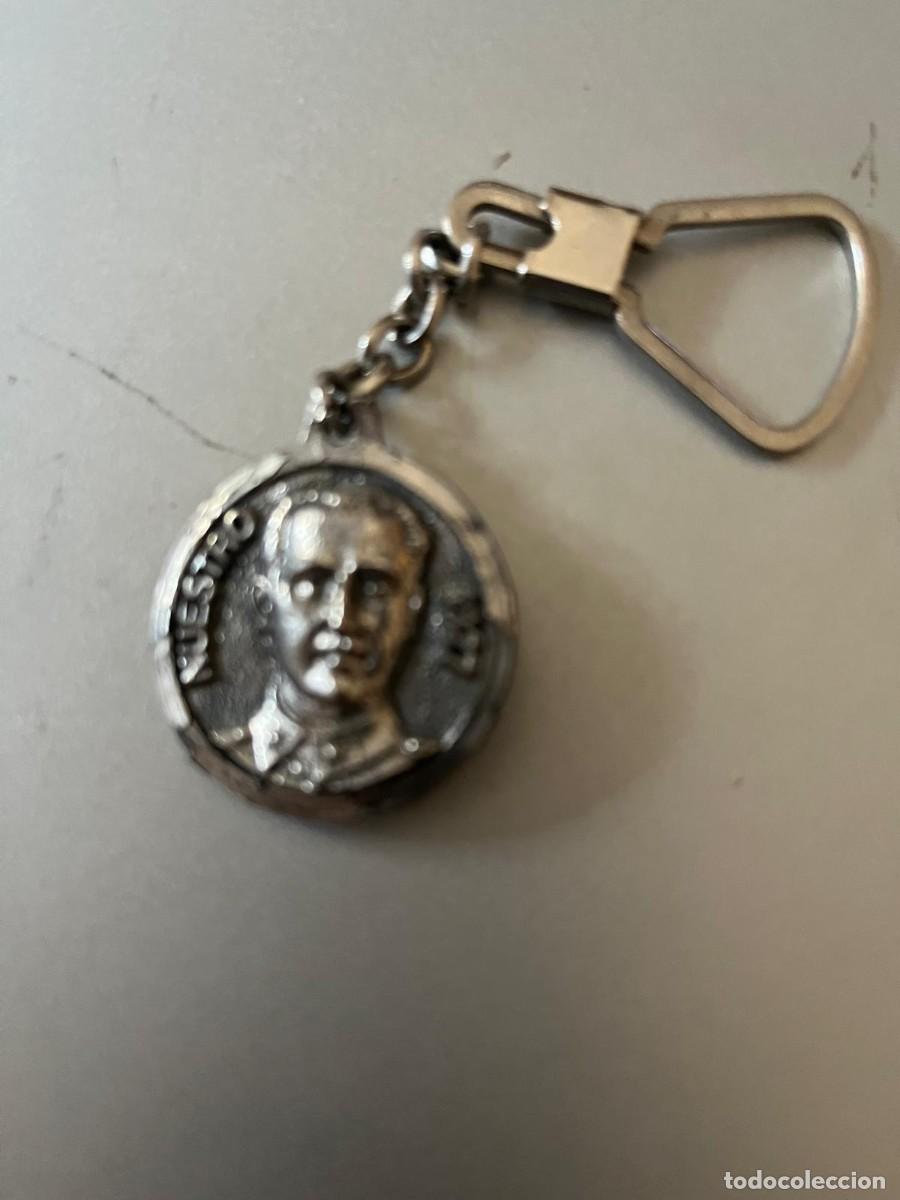 Coleccionismo de llaveros: llavero nuestro Caudillo Franco