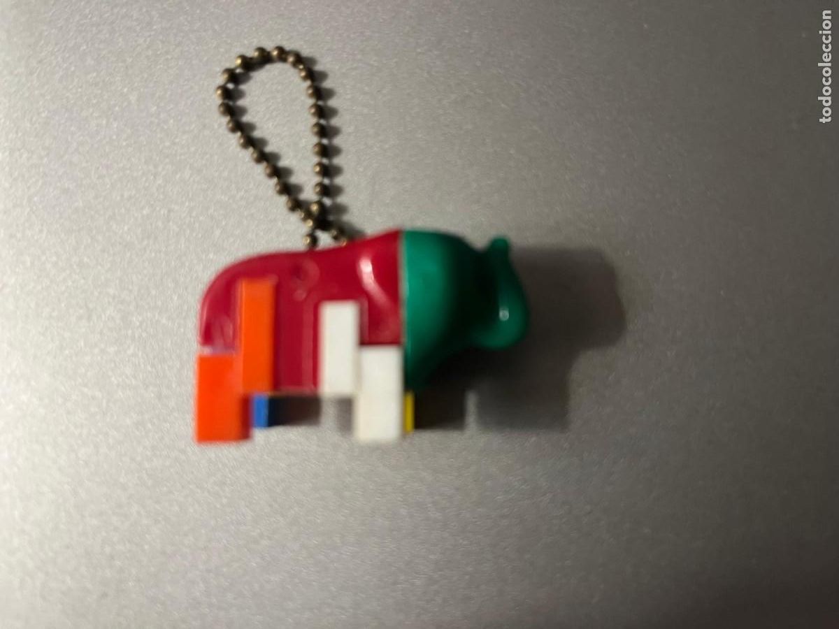 Coleccionismo de llaveros: llavero elefante piezas de colores