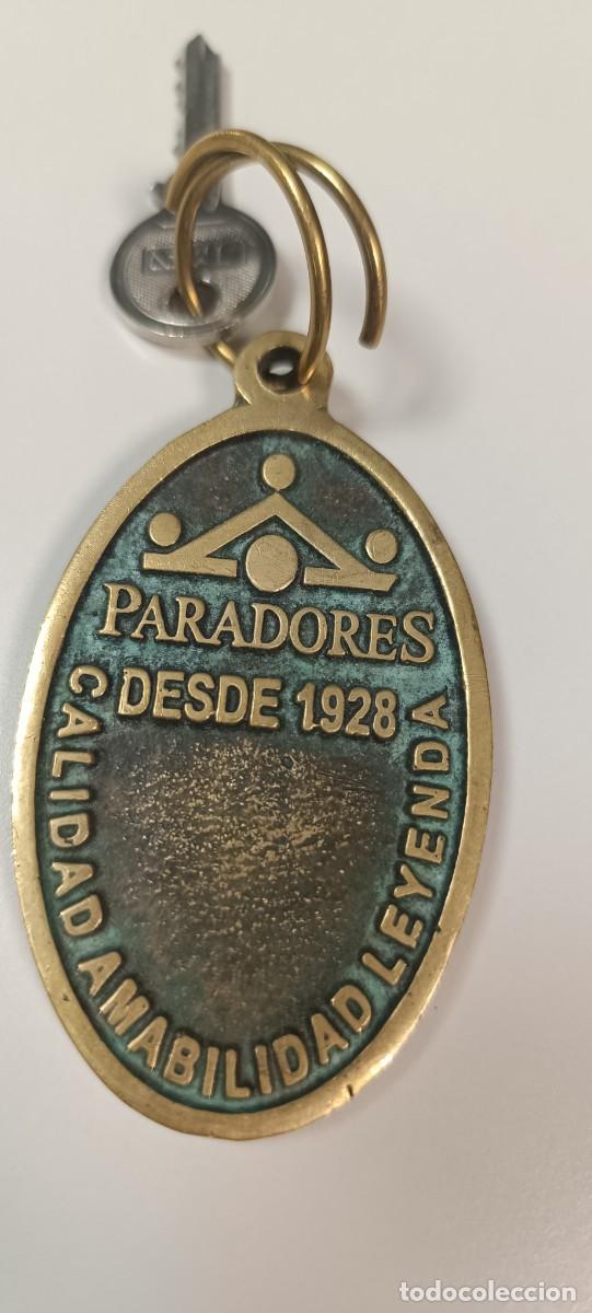 Coleccionismo de llaveros: ANTIGUO LLAVERO DE BRONCE DE PARADOR DE ARCOS DE LA FRONTERA, PARADORES DESDE 1928 MUY PESADO