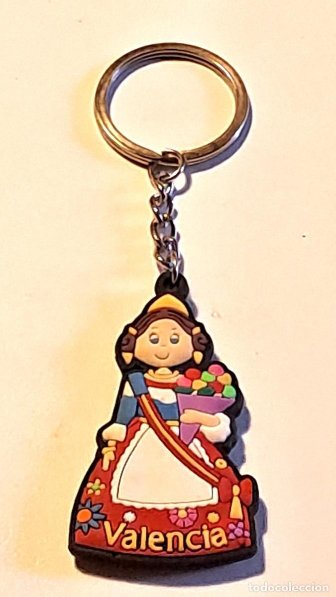 Collection of Keychains: LLAVERO DE GOMA CON FIGURA DE FALLERA VALENCIANA