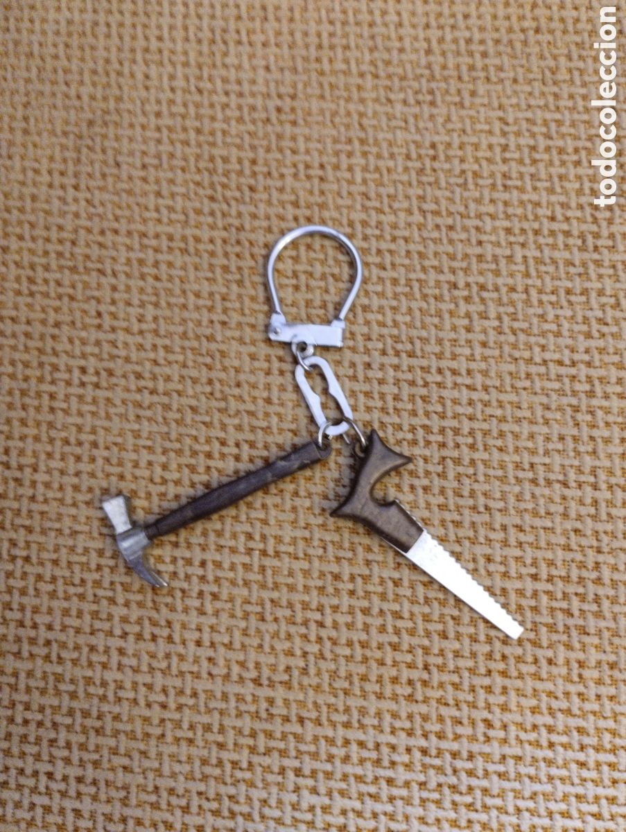 Coleccionismo de llaveros: Llavero antiguo utensilios carpintero