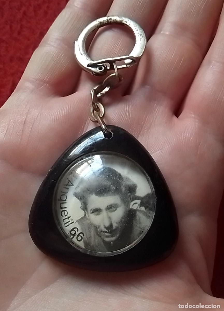 Coleccionismo de llaveros: LLAVERO KEYRING PORTE-CL&Eacute;S CICLISMO CICLISTA CYCLISME CYCLING J. JACQUES ANQUETIL FRANCIA FRANCE....