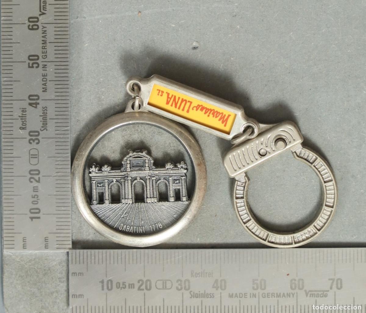 Sammlung von Schl&uuml;sselanh&auml;ngern: LLAVERO. Puerta de Alcal&aacute; - Madrid - Sabatini MARIANO LUNA SL