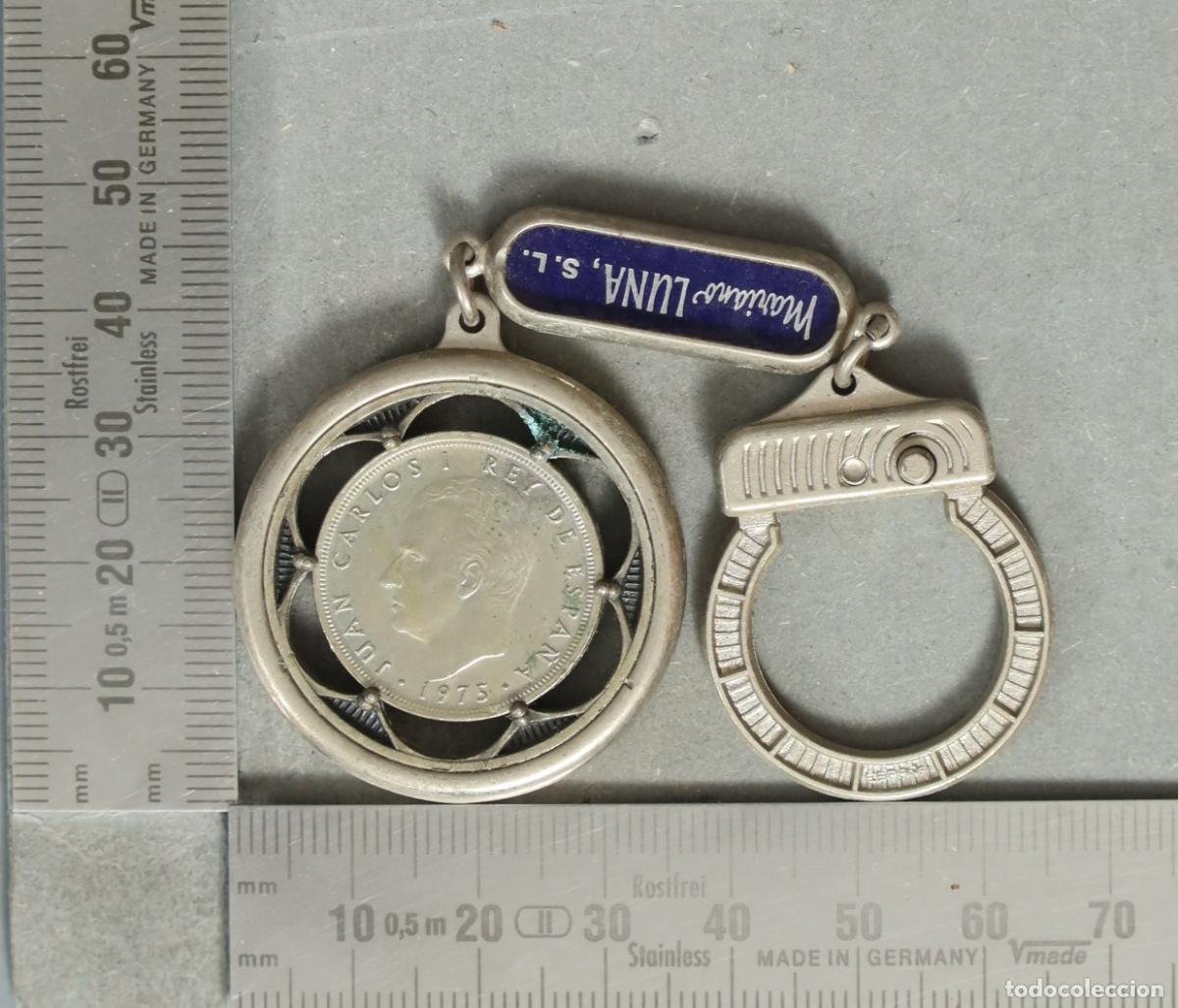 Sammlung von Schl&uuml;sselanh&auml;ngern: LLAVERO. Moneda 5 Pesetas - Espa&ntilde;a - Juan Carlos I - Mundial Espa&ntilde;a MARIANO LUNA SL