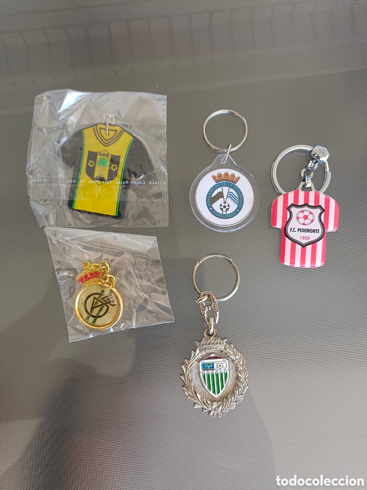 Coleccionismo de llaveros: LOTE 5 LLAVEROS DE F&Uacute;TBOL