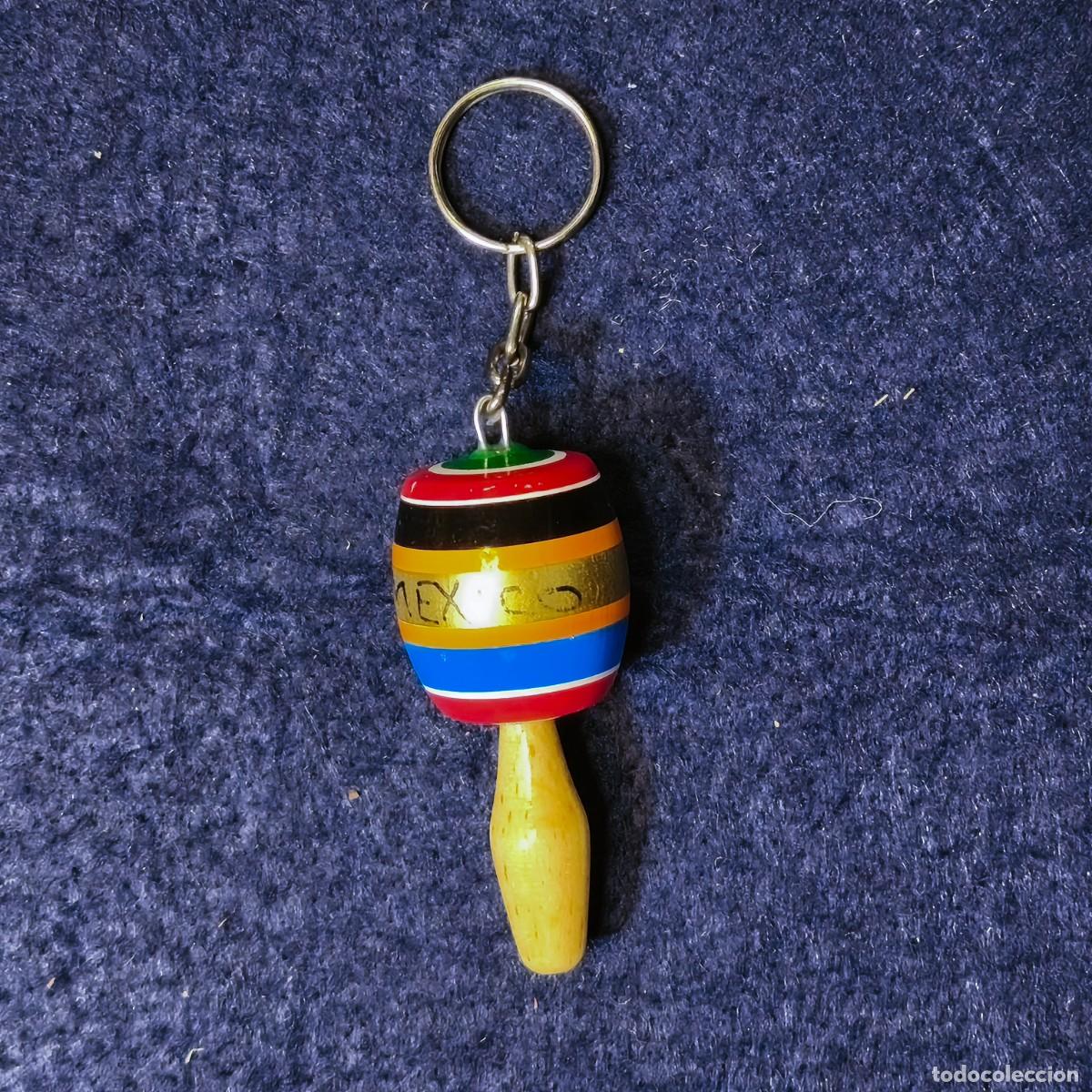 Coleccionismo de llaveros: LLAVERO MARACA DE MADERA Y ACERO. MEXICO. MED X CMS - Foto 1