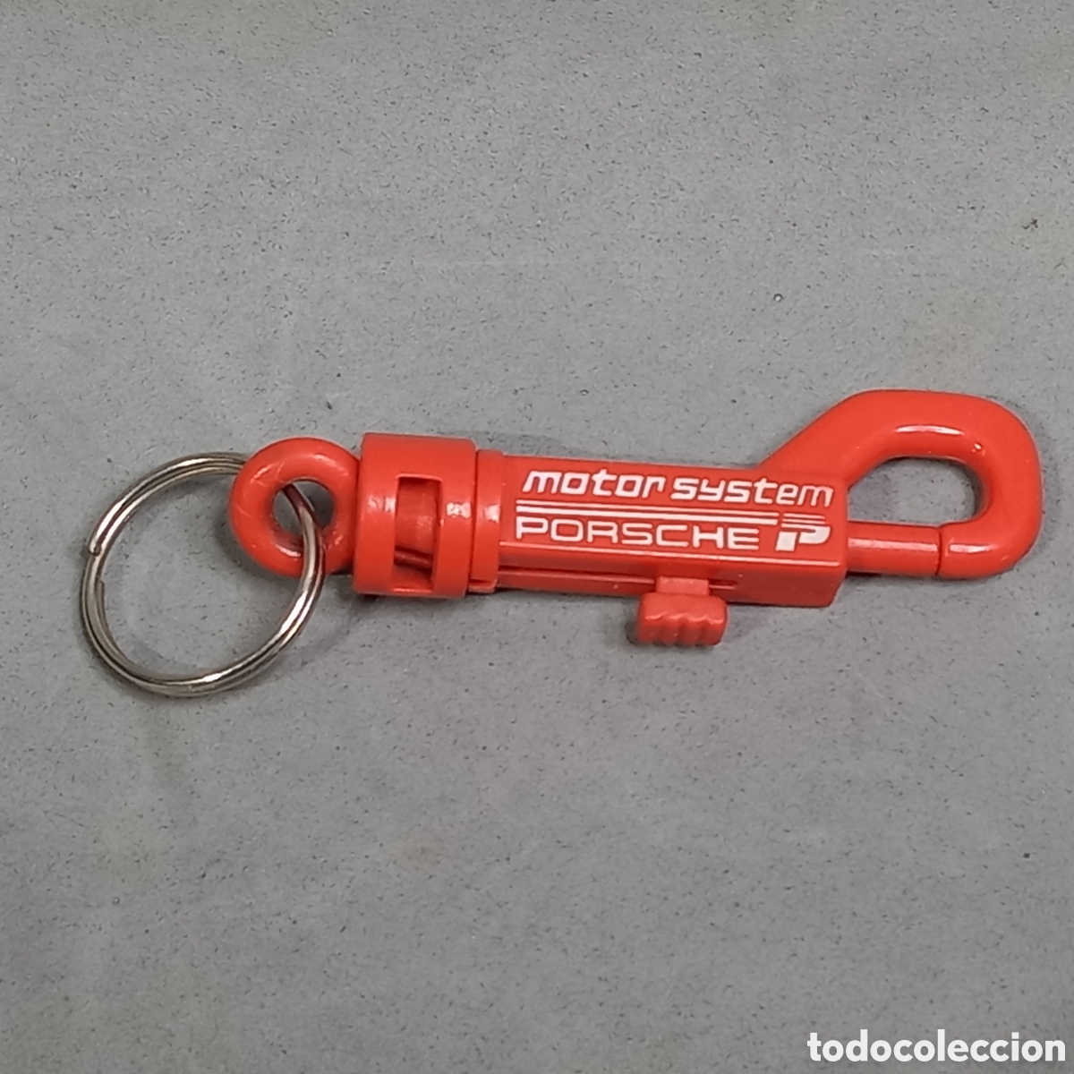 Collection of Keychains: Antiguo llavero Seat Ronda motor System Porsche