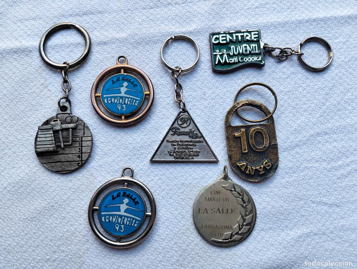 Collection of Keychains: Lote de llaveros antiguos de metal colegios institutos celebraciones la salle manresa anys catalunya