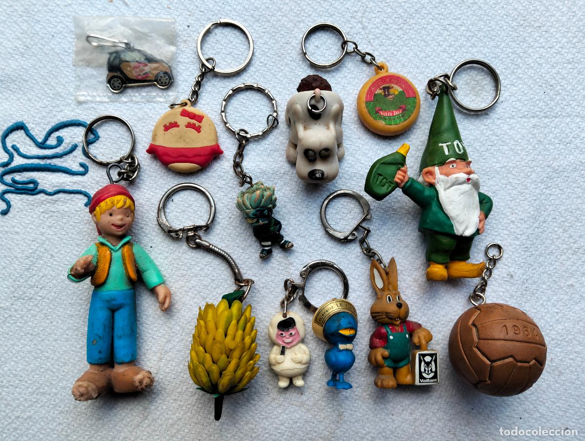 Coleccionismo de llaveros: Lote de llaveros antiguos metal pl&aacute;stico infantiles dibujos animados ni&ntilde;o perro enano elfo pato bola