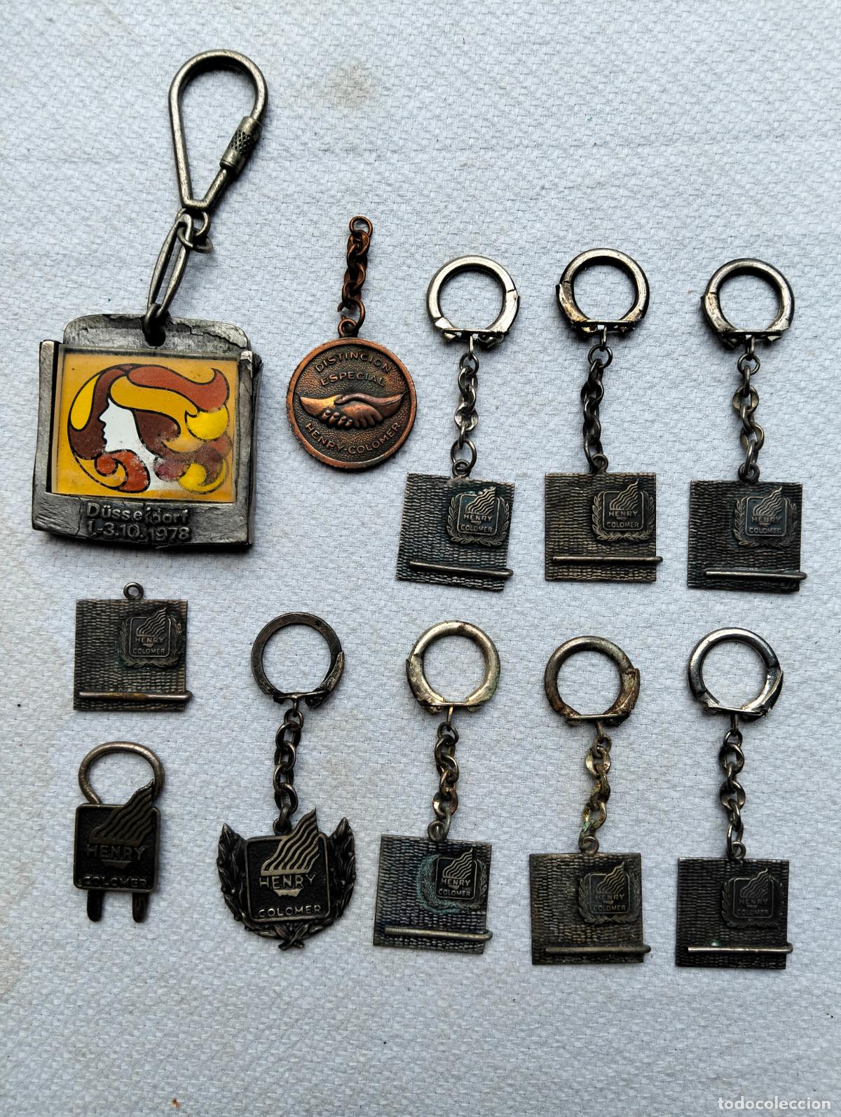 Collectionnisme de portes-cl&eacute;s: Lote de llaveros antiguos metal color plateado Henry colomer dusseldorf alemania