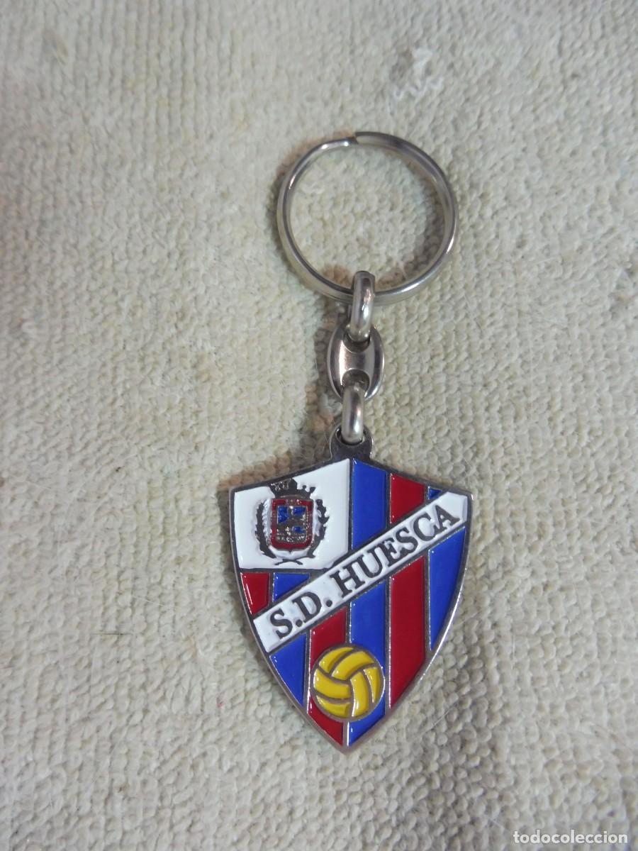 Coleccionismo de llaveros: Llavero f&uacute;tbol llavero plateado S.D. Huesca