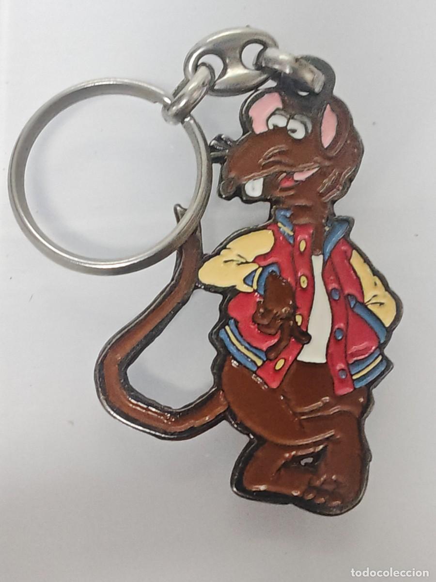 Collection of Keychains: LLAVERO METAL BARRIO SESAMO
