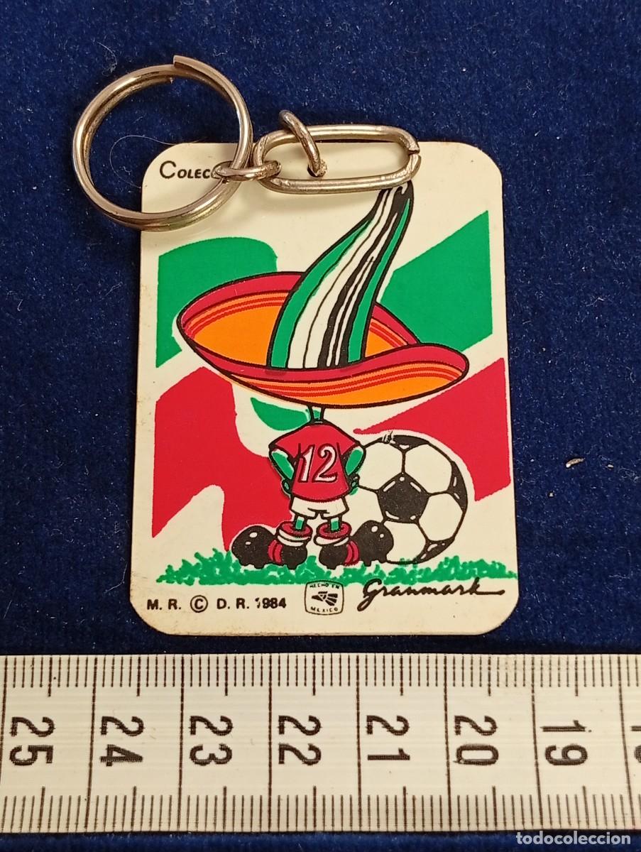 Collection of Keychains: LLAVERO PIQUE MASCOTA MEXICO 86 MUNDIAL DE FUTBOL-COLECCI&Oacute;N JORDI LLOPART ATLETA MARXA-