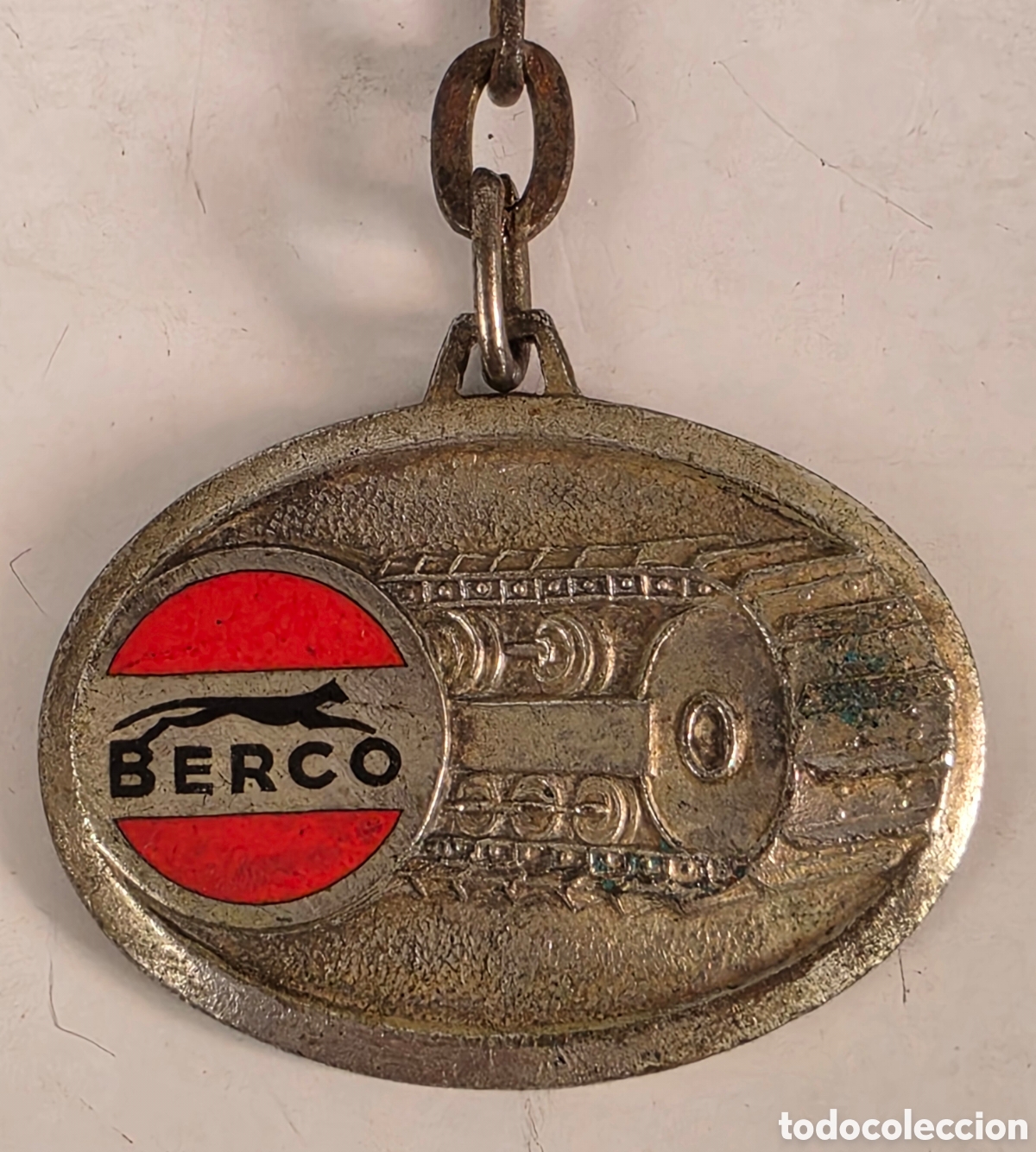 Collection of Keychains: Antiguo Llavero Berco Orugas Excavadoras Sud-Ouest Equipement Route Paris Garonne Fenouillet Francia