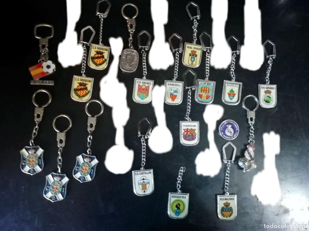 Collection of Keychains: Colecci&oacute;n de llaveros de f&uacute;tbol