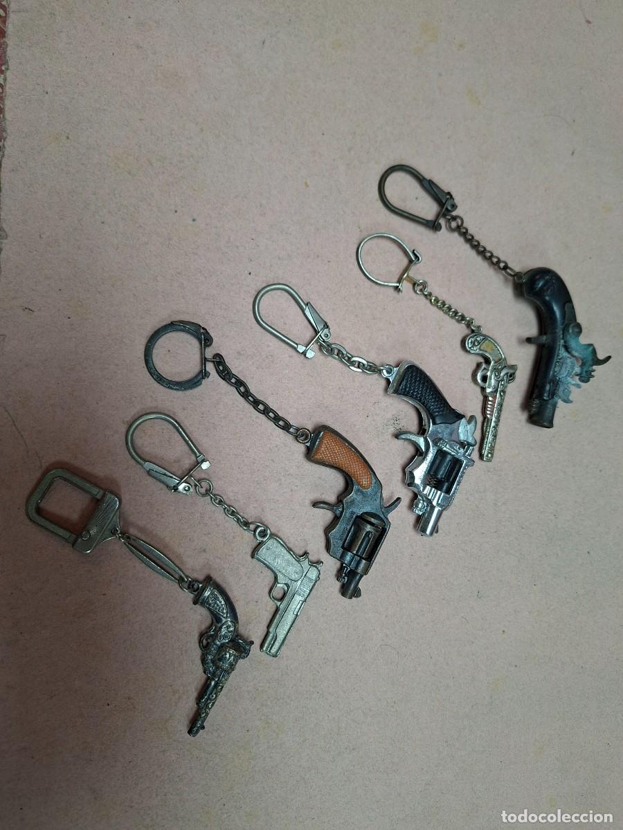 Coleccionismo de llaveros: LOTE LLAVEROS PISTOLA REVOLVER
