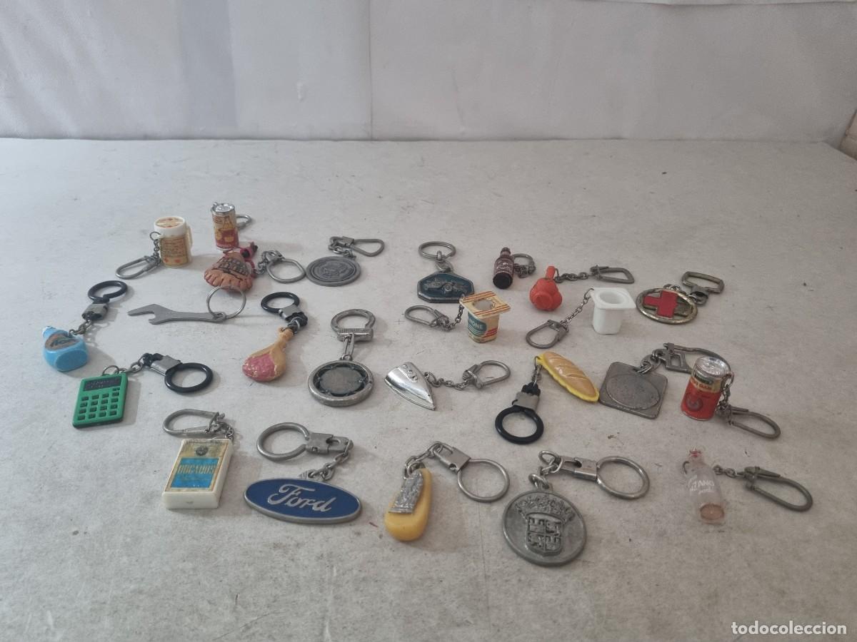 Coleccionismo de llaveros: Lote de 24 llaveros variados