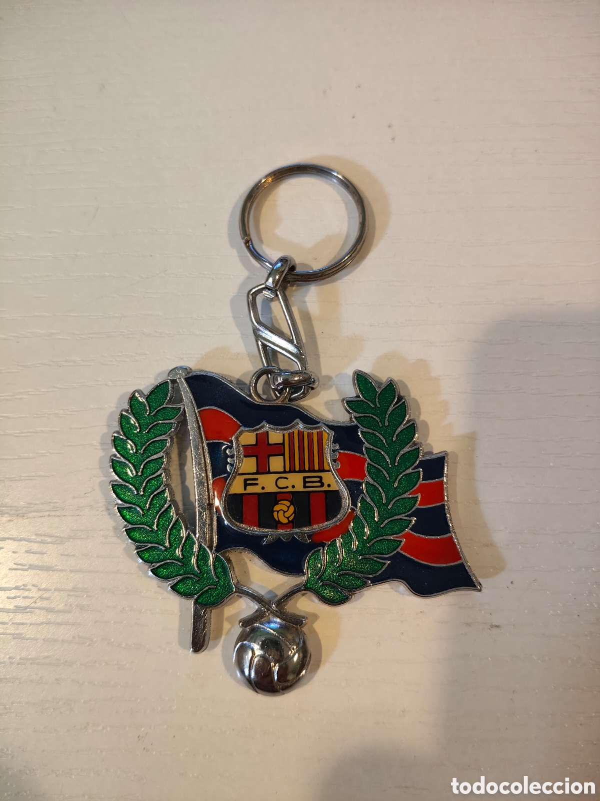 Coleccionismo de llaveros: Llavero vintage F.C.Barcelona . Laurel,bandera,Camp Nou