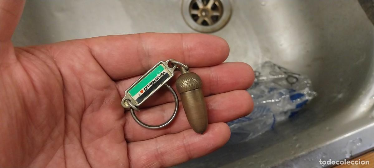 Coleccionismo de llaveros: LLAVERO CON ESCONDITE SECRETO VIRGEN HECHO DE BRONCE MIRAR FOTOS