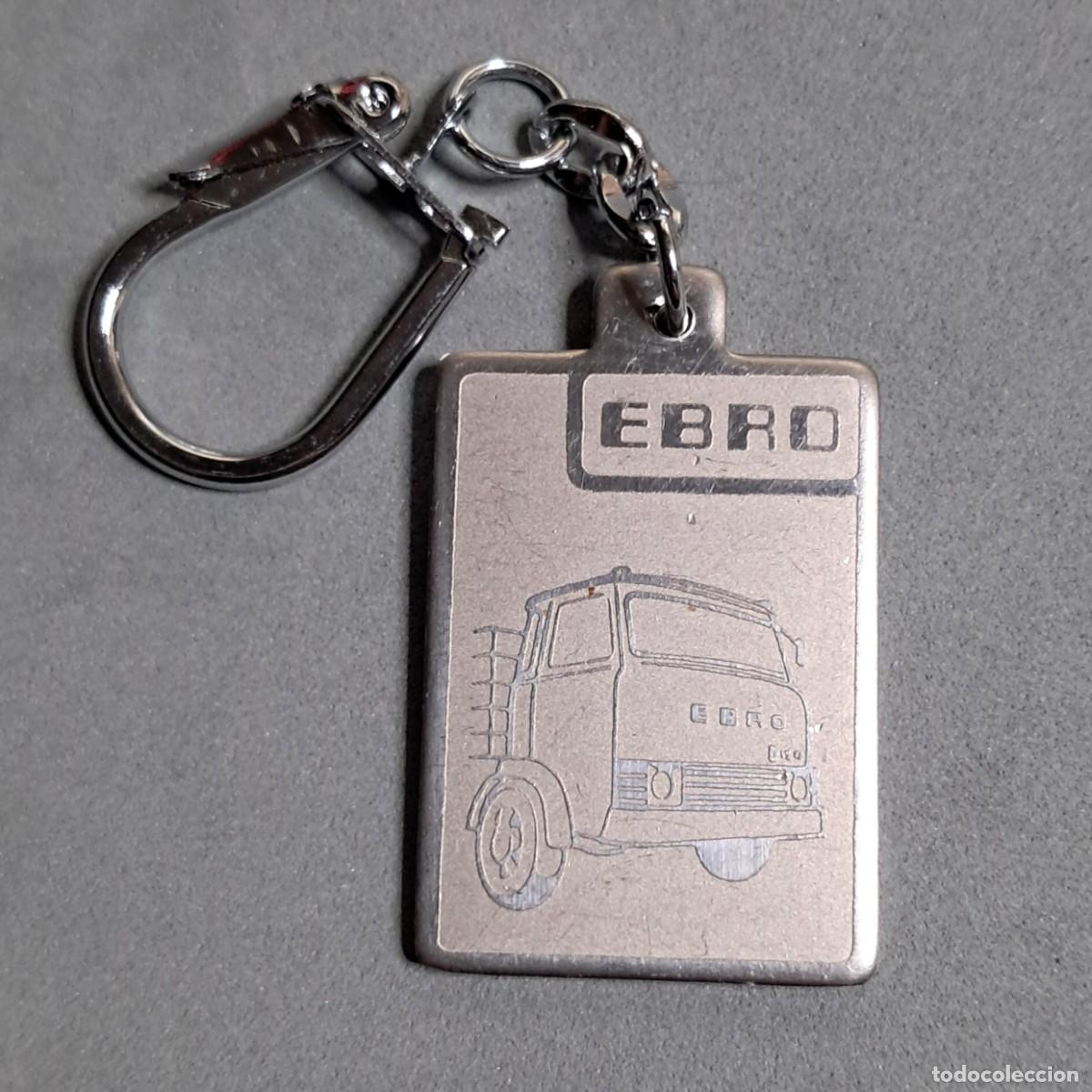 Collection of Keychains: Antiguo llavero de camiones Ebro (Motor Ib&eacute;rica S.A.) modelo D700, a&ntilde;os 60 - 70