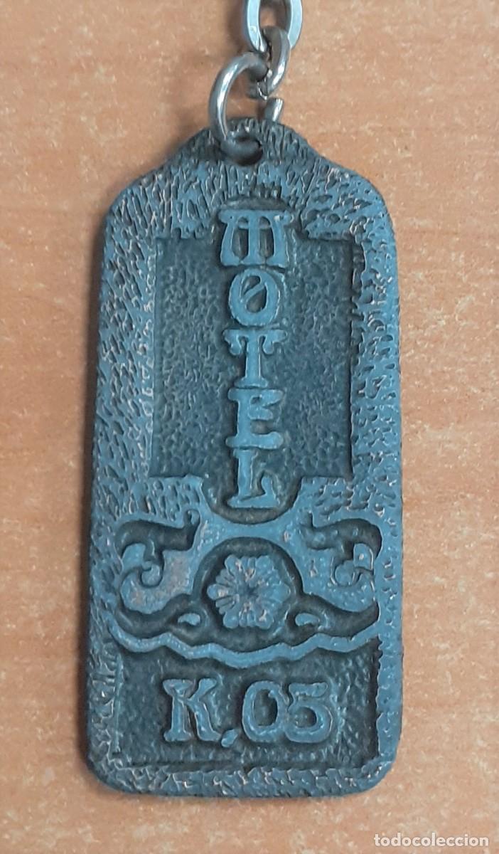 Coleccionismo de llaveros: ANTIGUO LLAVERO MOTEL K, 5 MONTFERRER (SEO DE URGEL)