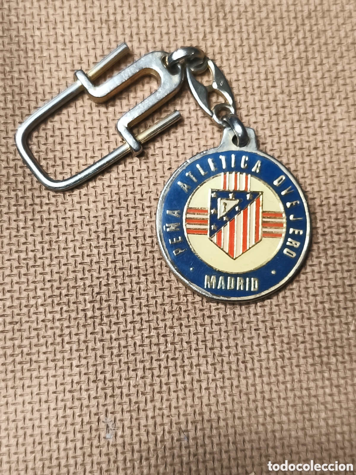 Coleccionismo de llaveros: Llavero Antiguo Futbol ATL&Eacute;TICO DE MADRID Pe&ntilde;a Atl&eacute;tica Ovejero XVI Aniversario 6/11/88