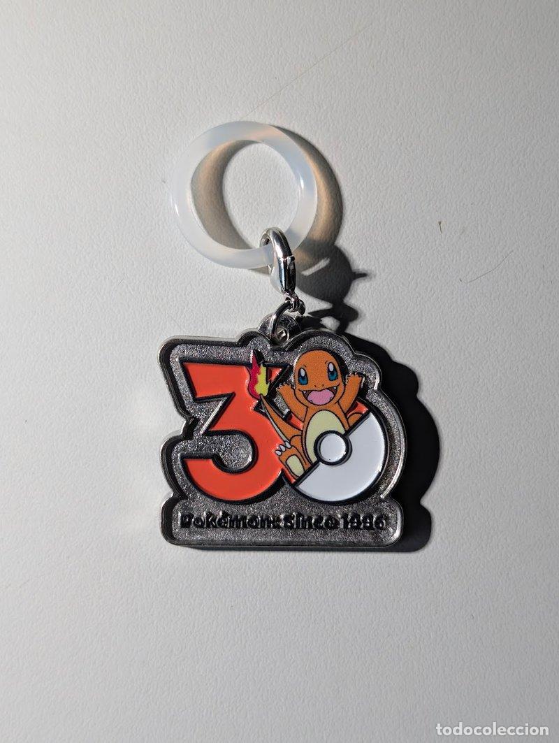 Coleccionismo de llaveros: Llavero met&aacute;lico Pok&eacute;mon Charmander 30 aniversario sin c&aacute;psula