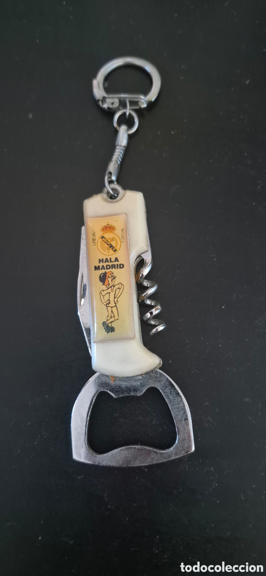Collection of Keychains: LLAVERO REAL MADRID A&Ntilde;OS 80-90