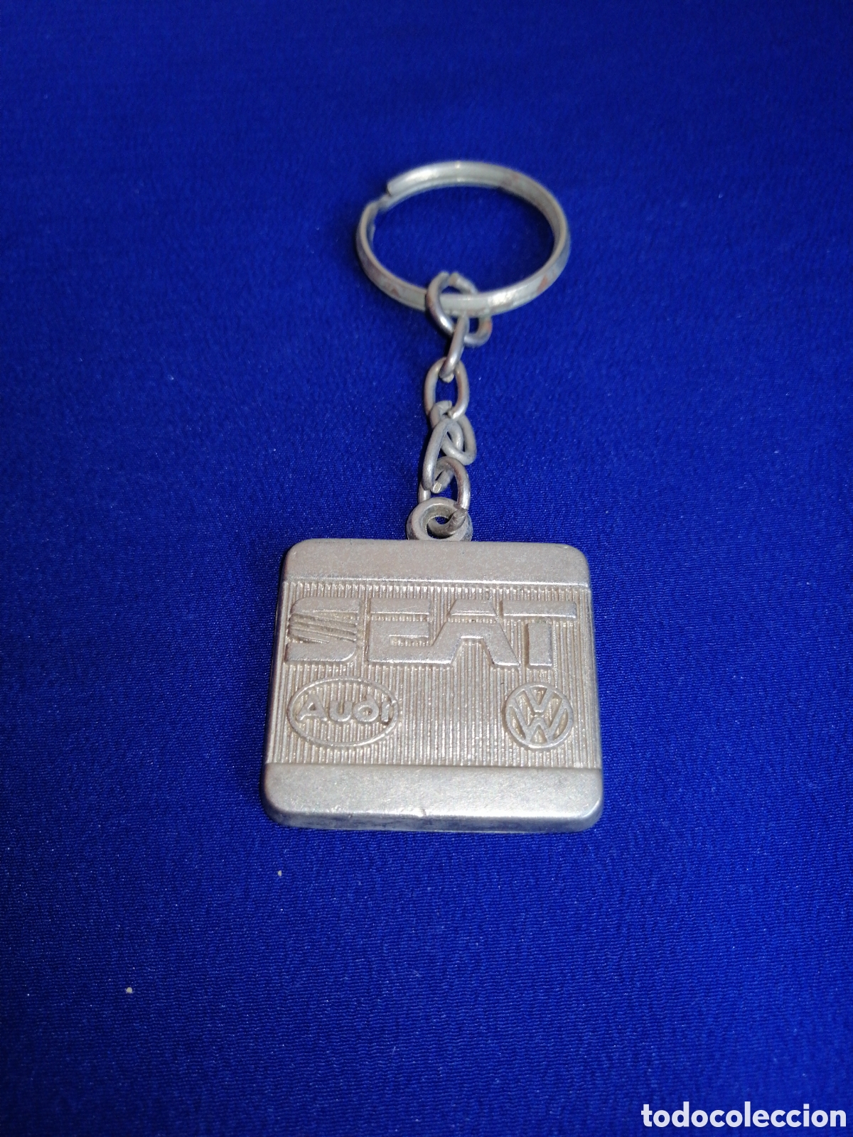 Collectionnisme de portes-cl&eacute;s: SEAT - AUDI - WOLSWGEN - AUTO REAL S. A. (VILA-REAL) CASTELLON LLAVERO AUTOMOCI&Oacute;N ANTIGUO
