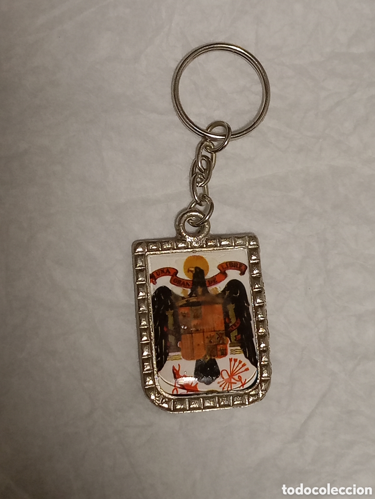 Collection of Keychains: antiguo llavero hierro francisco franco espa&ntilde;a escudo aguila negra vintage