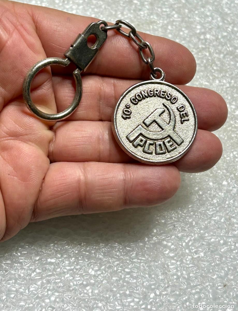 Colecionismo de porta-chaves: 4289.Llavero conmemorativo del 10&ordm; Congreso del PCOE (Partido Comunista Obrero Espa&ntilde;ol)