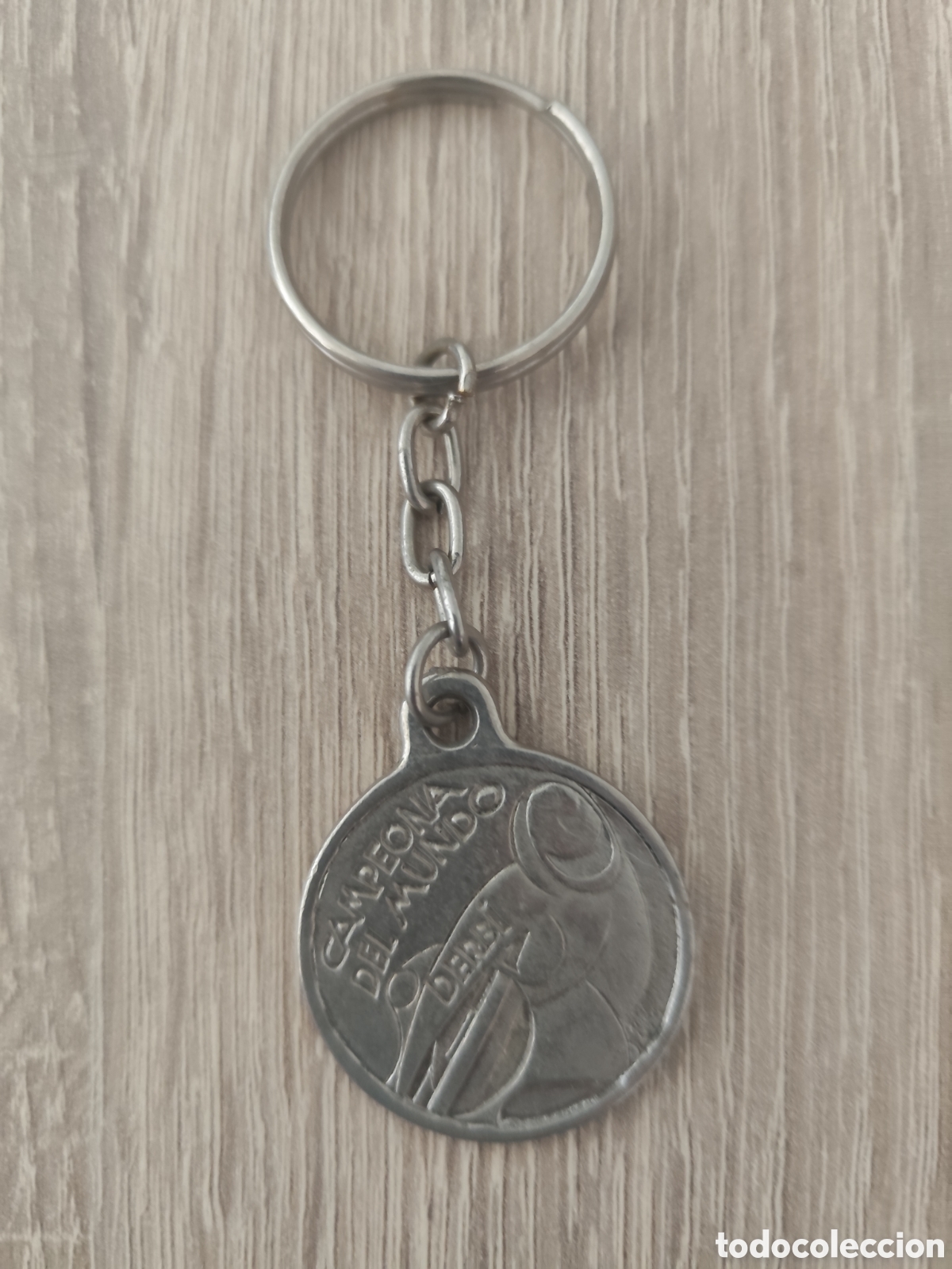 Collectionnisme de portes-cl&eacute;s: Derbi,campeona del mundo,65 aniversario