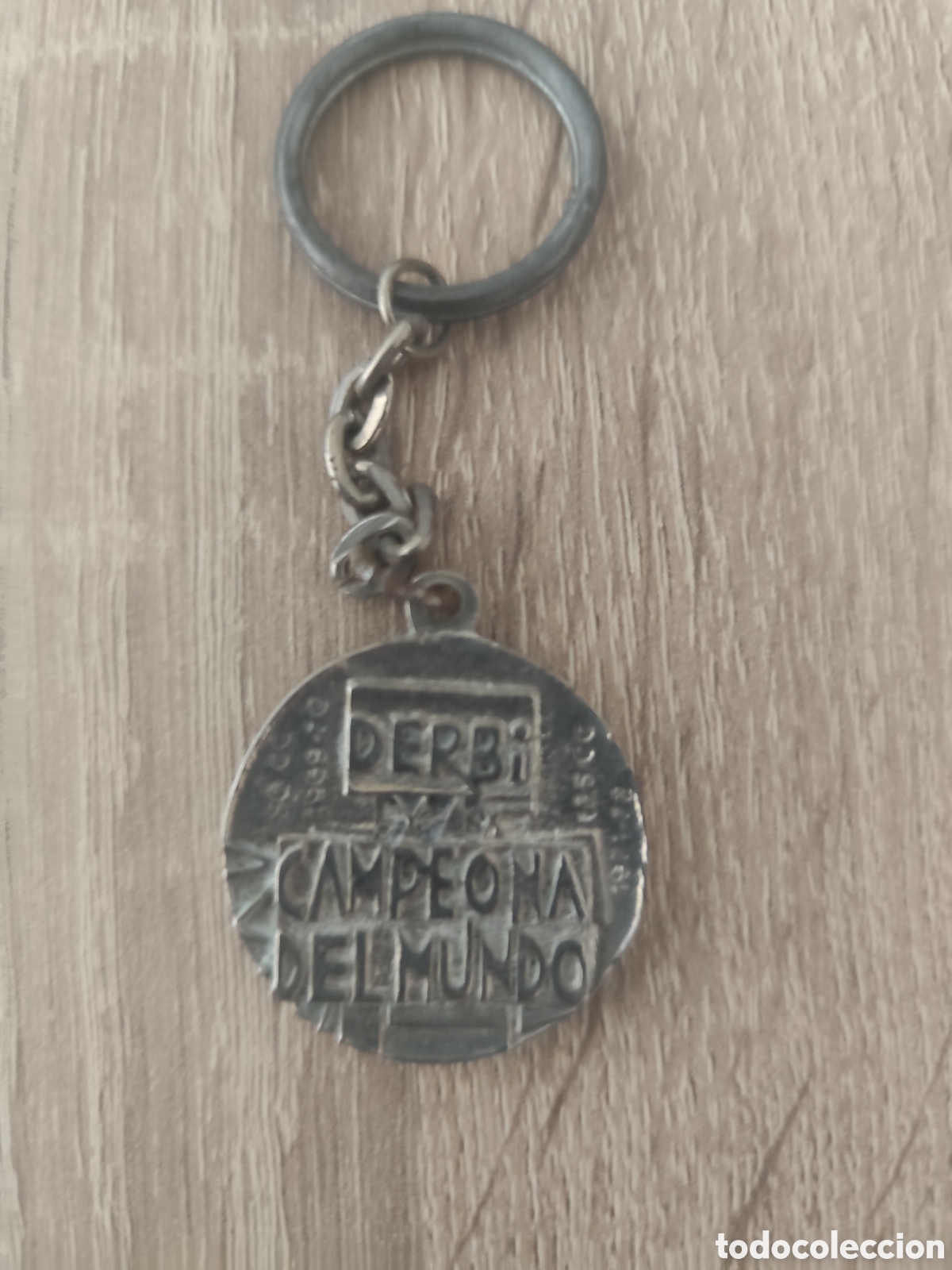Coleccionismo de llaveros: Derbi campeona del mundo - Foto 2