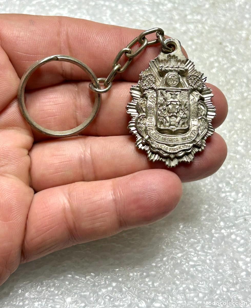 Collection of Keychains: 4297.Llavero de la Polic&iacute;a Municipal de Sevilla