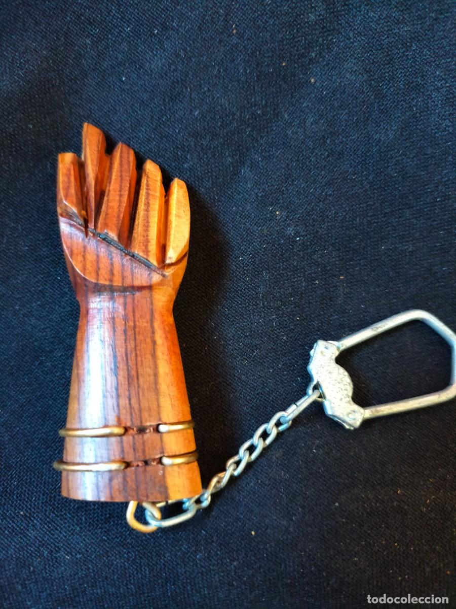 Collection of Keychains: FIGA O &rdquo;HIGA&rdquo;. AMULETO BRASILE&Ntilde;O DE LA FERTILIDAD. LLAVERO DE MADERA DE JACARAND&Aacute;. CIRCA A&Ntilde;OS 60