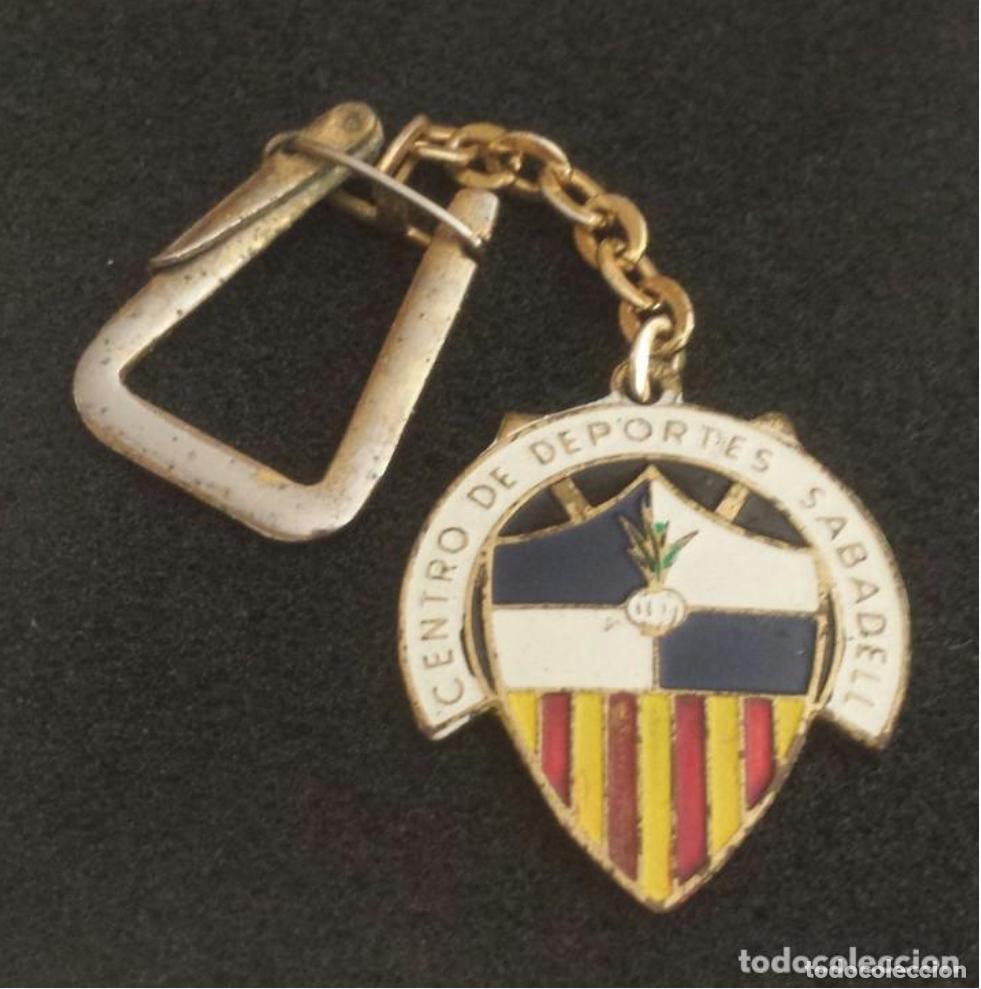 Collection of Keychains: ANTIGUO LLAVERO CENTRO DE DEPORTES SABADELL