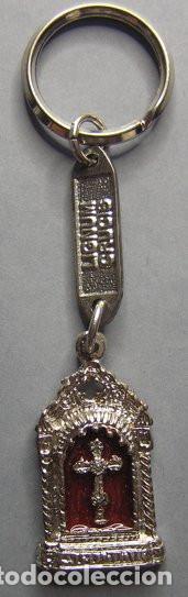 Collection of Keychains: LLAVERO DE SANTO TORIBIO DE LIEBANA