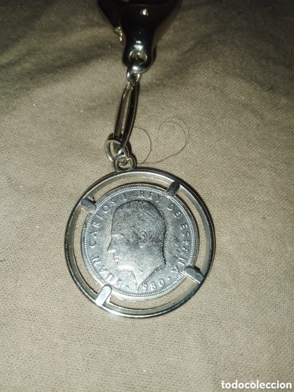 Coleccionismo de llaveros: Llavero con moneda 1982 - Foto 5