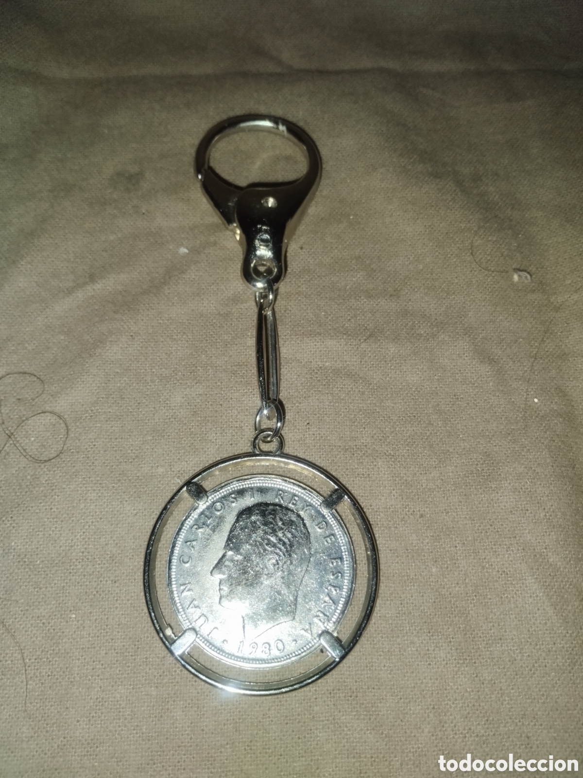 Coleccionismo de llaveros: Llavero con moneda 1982 - Foto 5