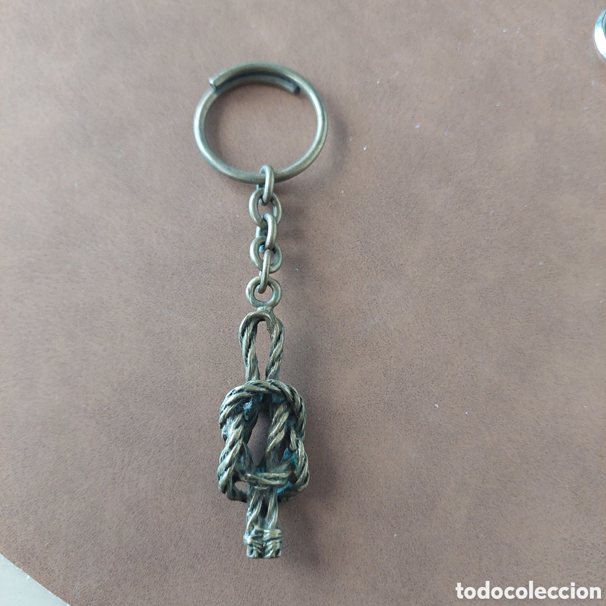 Collection of Keychains: Llavero nudo marinero laton