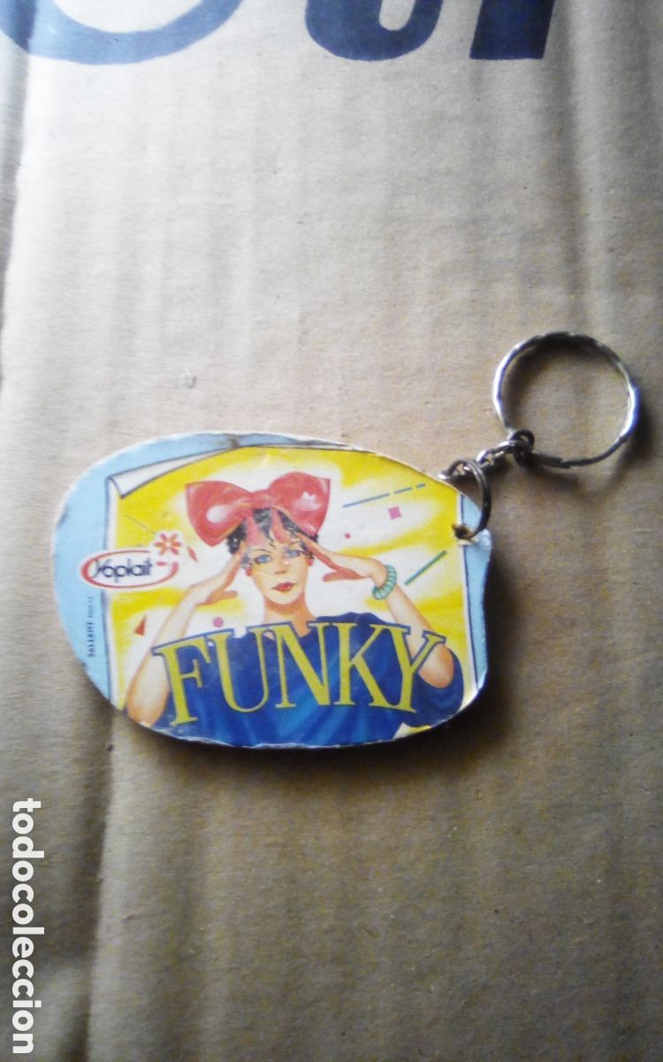 Coleccionismo de llaveros: Llavero Funky de Yoplait. Sallent Hnos. Es de madera, mide 5 x 7 cm.