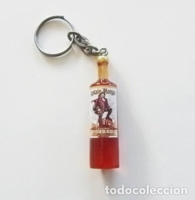 Coleccionismo de llaveros: LLAVERO CAPTAIN MORGAN ( CAPIT&Aacute;N MORGAN) BOTELLITA PEQUE&Ntilde;A BOTELLA - PUBLICIDAD DE BEBIDA MINIATURA