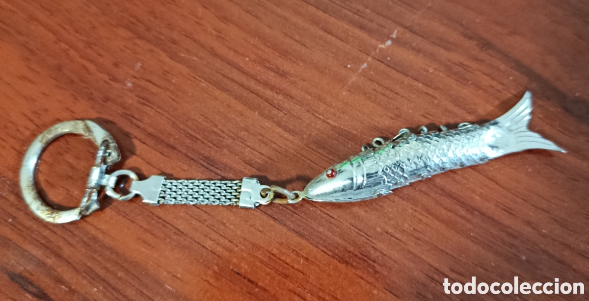 Coleccionismo de llaveros: Antiguo llavero vintage con pez articulado