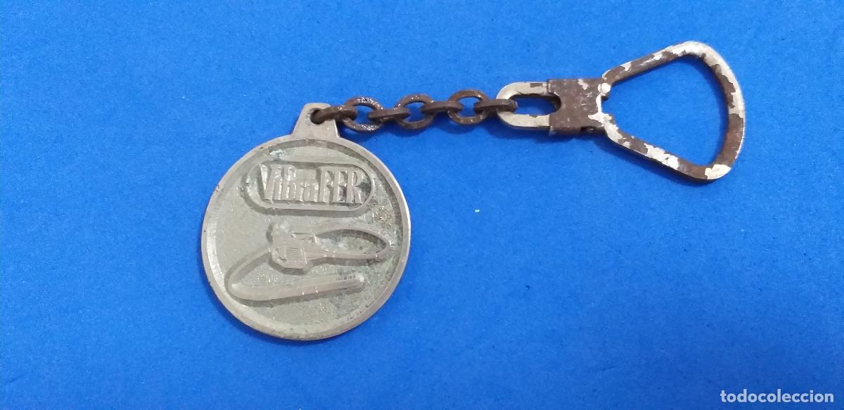 Sammlung von Schl&uuml;sselanh&auml;ngern: LLAVERO CON PUBLICIDAD DE INDUSTRIAS FERRER S.L. ZARAGOZA. Vibra Fer