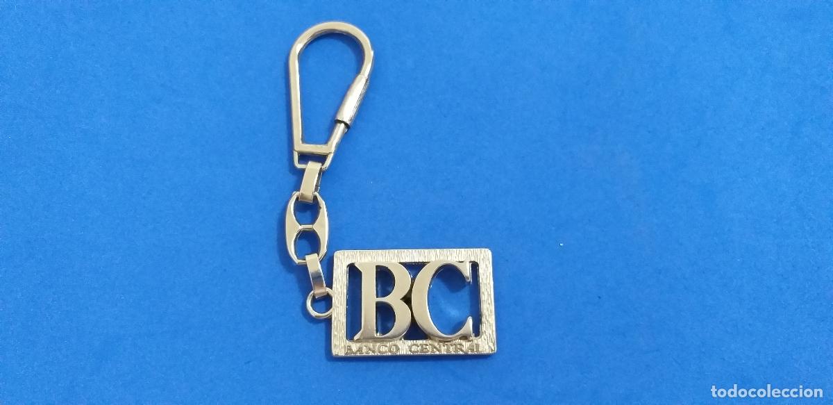 Coleccionismo de llaveros: Llavero de metal del banco central BC