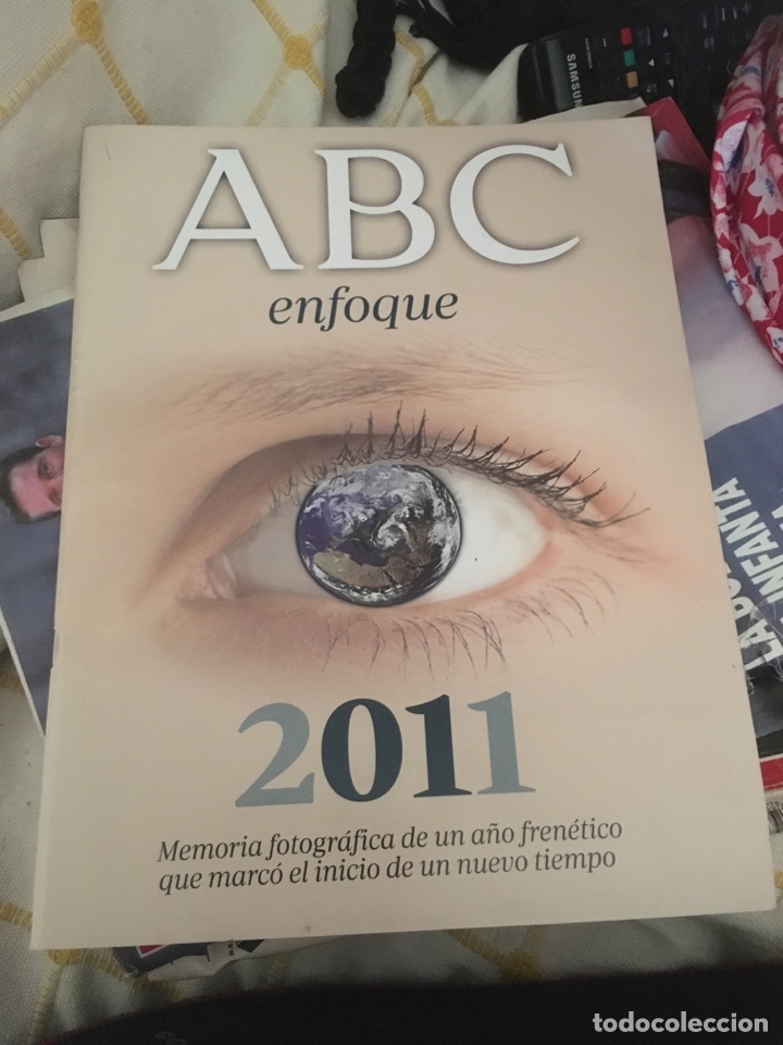 Coleccionismo de Los Domingos de ABC: ABC enfoque 2011 - Foto 1