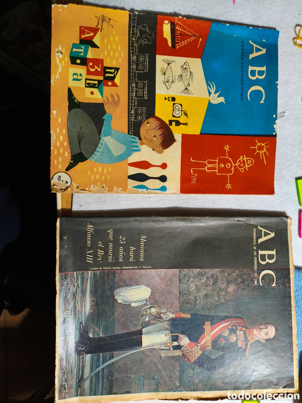 Coleccionismo de Los Domingos de ABC: Lote de 2 revistas antiguas ABC (N&uacute;mero Extraordinario y 1966)