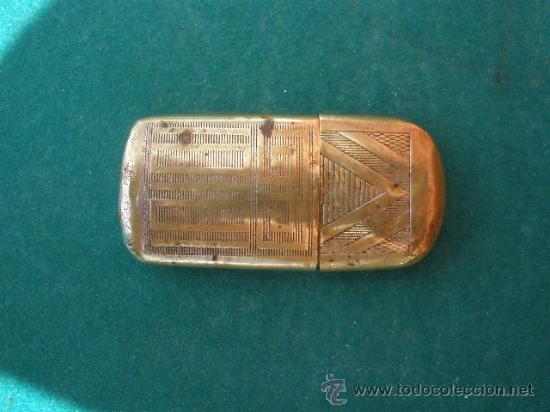 Mecheros: ANTIGUO MECHERO DE LATON - Foto 2