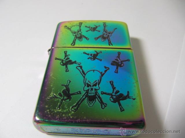 Mecheros: Zippo D-04, con calaveras. Curioso